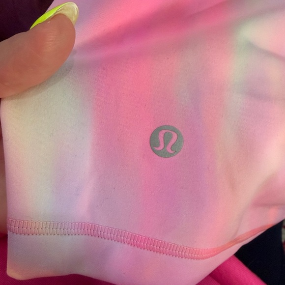 Lululemon wunder train  psychedelic wash pink Tie-Dye Shorts size 4 - Picture 6 of 9